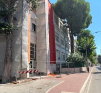Gravi ritardi nella conclusione dei lavori di adeguamento sismico della scuola in Via Mazzini